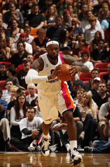 及家庭支持 及家庭支持